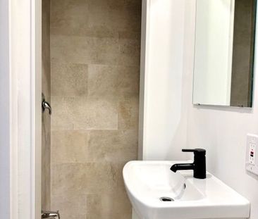 For Lease - 115 Torrens Avenue Unit# Main/Lower, Toronto, Ontario - Photo 4