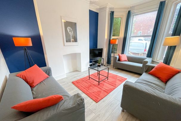7 Bed Terraced House, Tennyson Road, SO17 - Photo 1