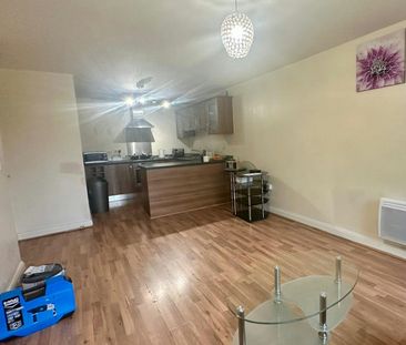 Flat to rent on - Photo 6