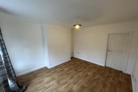 240 Alliance Avenue, Belfast, BT14 - Photo 4