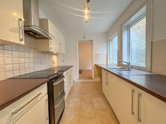2 bedroom terraced house to rent - Photo 1