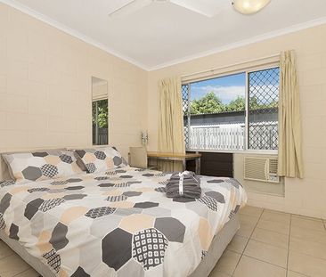 Cozy Nook Unit on Hugh Street! - Photo 2