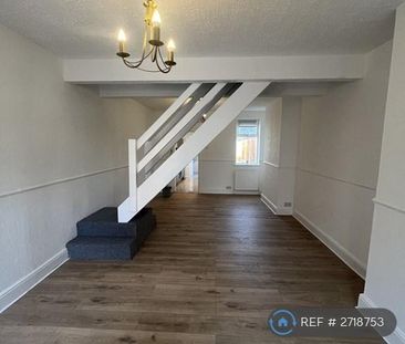 2 bedroom terraced house to rent - Photo 3