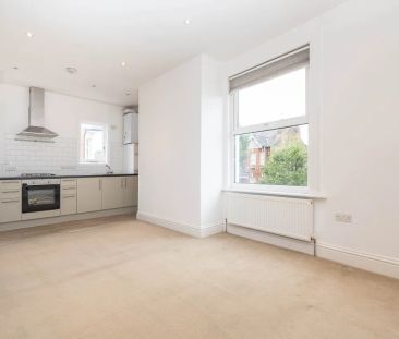 2 bedroom maisonette to rent - Photo 4