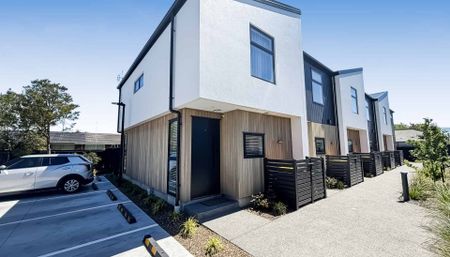 LINWOOD - 2 BEDROOMS, 2 BATHROOMS, HEATPUMP, 1 CARPARK - Photo 5