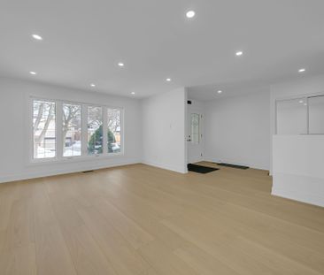 For Lease - 3370 Rhonda Valley, Mississauga, Ontario - Photo 3