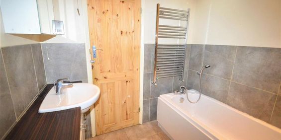 2 bedroom property to rent - Photo 3