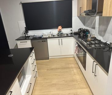 Clyde North - Photo 6