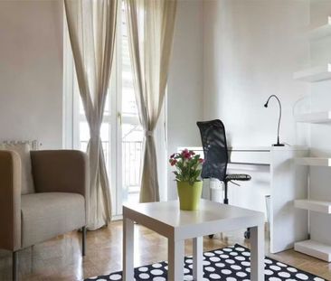 Via Pellegrino Rossi, Milan, Lombardy 20161 - Photo 1