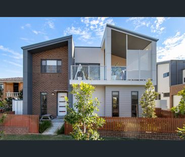 1/11A Dickinson Street, Charlestown, NSW 2290 - Photo 2