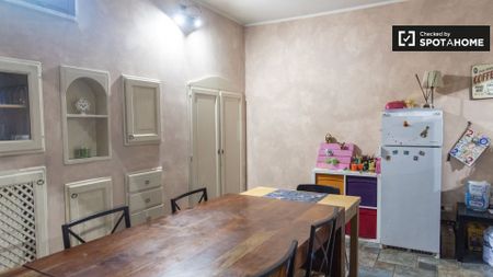 rome, Lazio 00128 - Photo 3