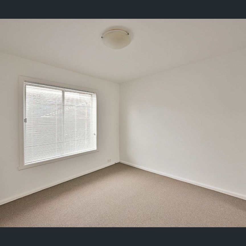 1/2-4 The Gables, Albion, Vic 3020 - Photo 1