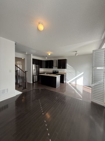 For Lease - 168 Durhamview Crescent, Whitchurch-Stouffville, Ontario - Photo 2