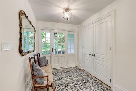 For Lease - 317 Gloucester Avenue, Oakville, Ontario - Photo 2