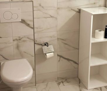 Fully furnished studio apartment in the central 10th district of Zu... - Photo 6