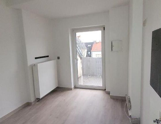 *BIRI* - 4-Raum-DG-Wohnung in Haselbrunn - Foto 1