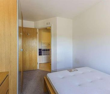 Central Court, Roath, CF24 - Photo 4