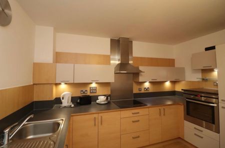 Room in a Shared Flat, Holly Court, SE10 - Photo 5