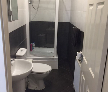 1 bedroom in a house share to rent - Photo 6