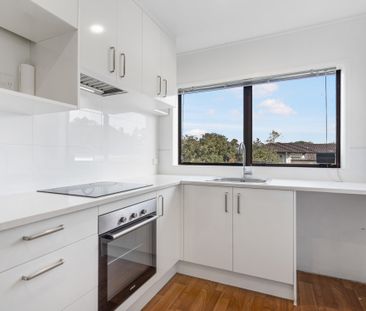 Private, Peaceful & Perfectly Positioned in Ellerslie - Photo 5