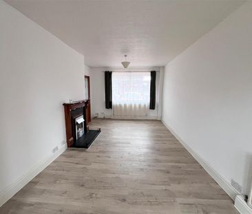 3 bedroom house to rent - Photo 2