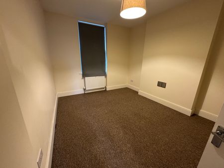 2 Bed Flat, Montpelier, BS2 - Photo 2