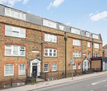 Brant Houses, Greenwich, SE10, London - Photo 2