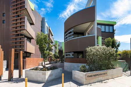 Modern Apartment Living in Prime Highett Location - Photo 4