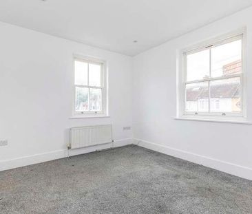 Deans Road, Sutton, SM1 - Photo 2