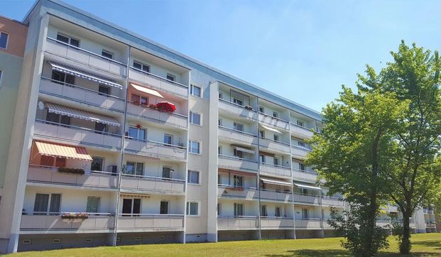 Hoch hinaus - smart gespart! 3-R.-WE m. Balkon in Weißwasser! - Photo 1