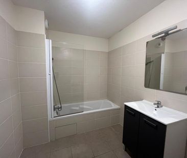 Location Appartement 3 pièces 64m² ALBI 81000 - Photo 6