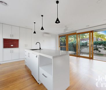 1/22 Weybridge Street, Surrey Hills - Photo 2