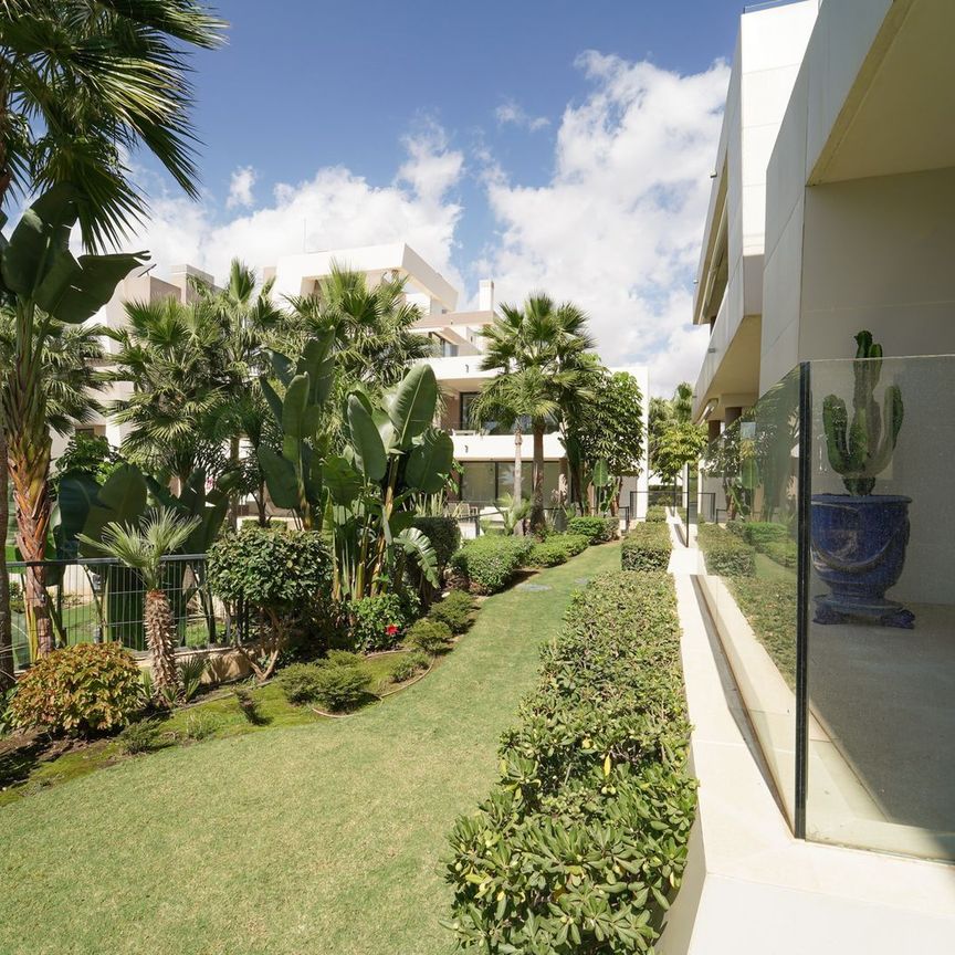 Ground Floor Apartment in Cabopino - Photo 1