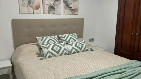 Piso de alquiler en C/ de Tomàs Ortuño, Centro Urbano - Photo 5