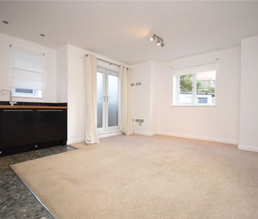 Troy Hill, Morley, Leeds, West Yorkshire, LS27 8GF - Photo 5