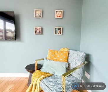 1 bedroom in a house share to rent - Photo 4