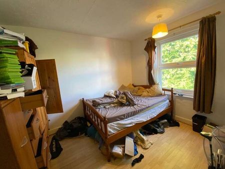 Wilton Avenue, SO15 - Photo 3