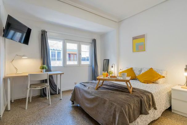 Carrer de Sant Pius X, Valencia, Valencian Community 46017 - Photo 1