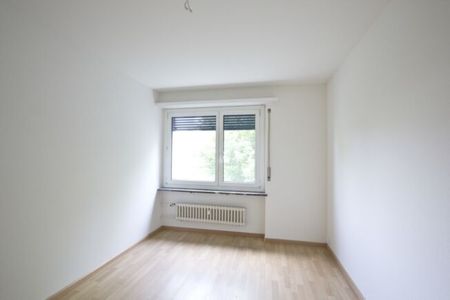 Appartement chaleureux de 3.0 pièces avec laveuse-sécheuse privée - Photo 2