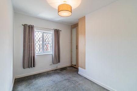 2 bedroom terraced house to rent - Photo 4