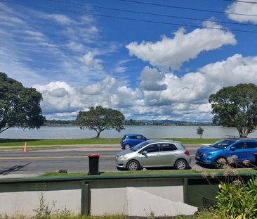 Two Bedroom Home with Stunning Water Views - Otumoetai - Photo 1