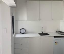 Fully Furnished One-Bedroom Studio in Prime Dover Heights Location - Photo 4