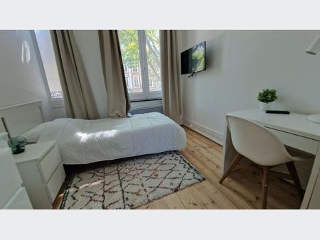 Appartement à Louer à LILLE 650 € - Photo 4