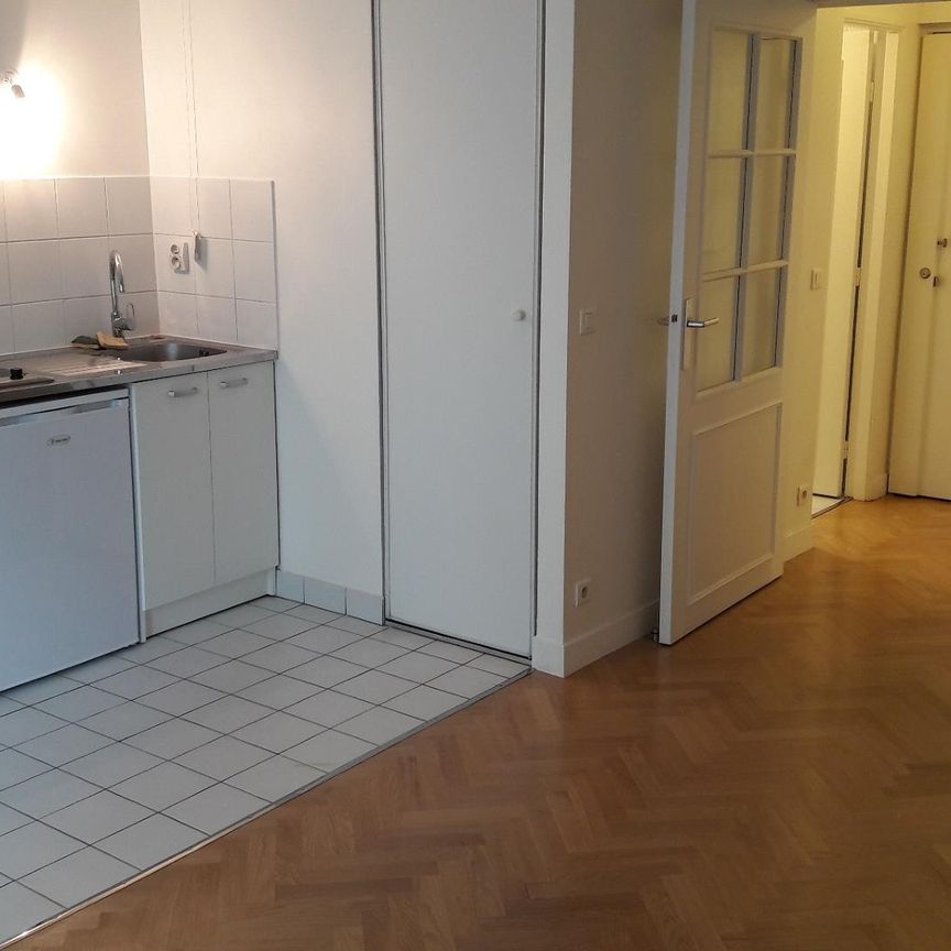 location Appartement F1 DE 26.2m² À PARIS - Photo 1