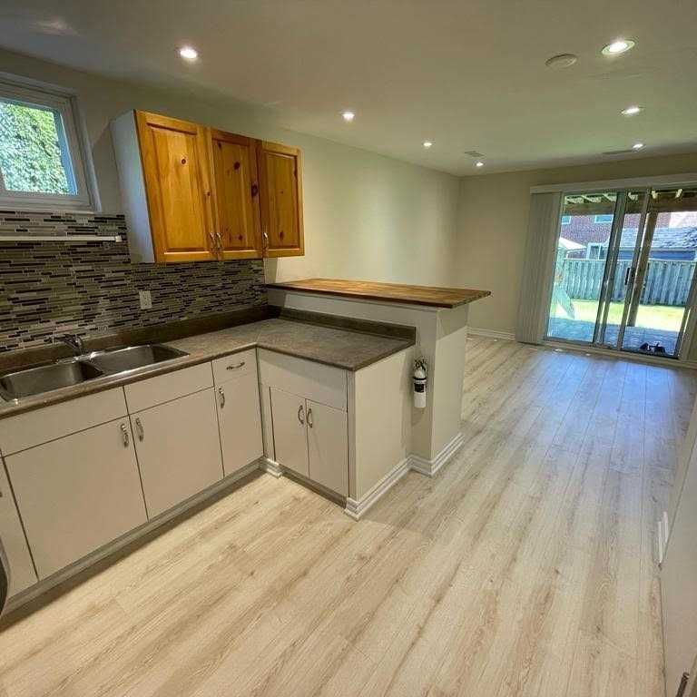 For Lease - 217 Yorkshire Drive, Newmarket, Ontario - Photo 1