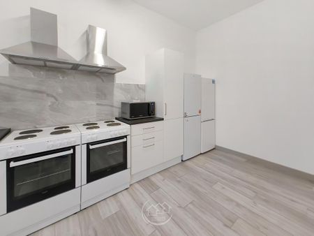 6 bedroom house of multiple occupation to rent - Photo 5