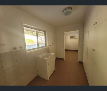 30 Van Dieman Cres, Springwood, Qld 4127 - Photo 6