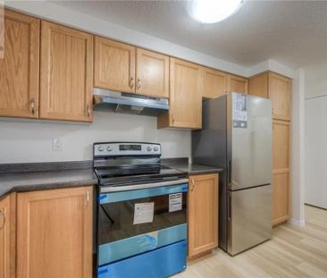 For Lease - 118 Bush Clover Crescent Unit# Unit: Main, Waterloo, On... - Photo 6
