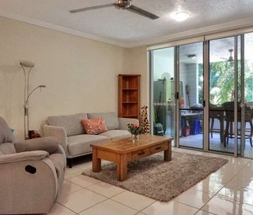 CENTRAL 3 BEDROOM APARTMENT - NON FURNISHED - Photo 3