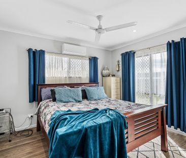 MODERN HOME IN GORDONVALE WITH MOUNTAIN BACKDROP - Photo 1